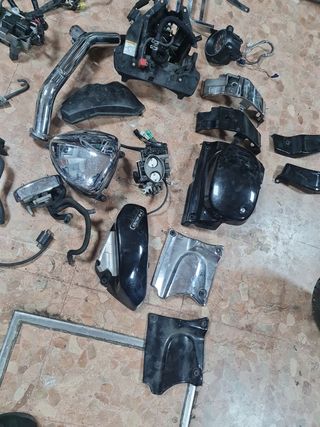 Support Repose-pied / Platine / Contacteur Pour Suzuki 800 Intruder - Pièce Moto D'occasion