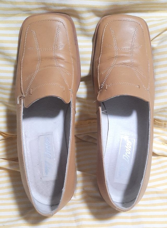 Zapato piel color camel señora N°36.