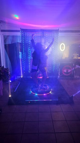 Dj, fotomaton, Plataforma 360, Bodas, Eventos