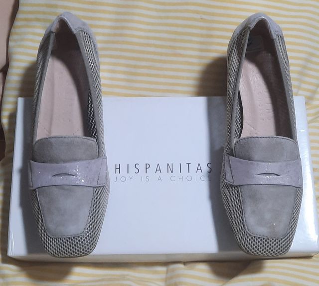 Zapato señora Hispanitas gris-plata N°35.
