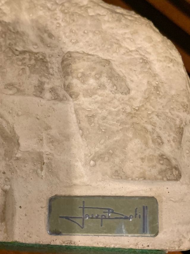 JOSEP BOFILL LOVE ESCULTURA