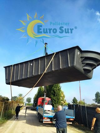 DEPOSITOS Y PISCINAS DE  POLIESTER