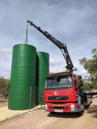 DEPOSITOS Y PISCINAS DE  POLIESTER
