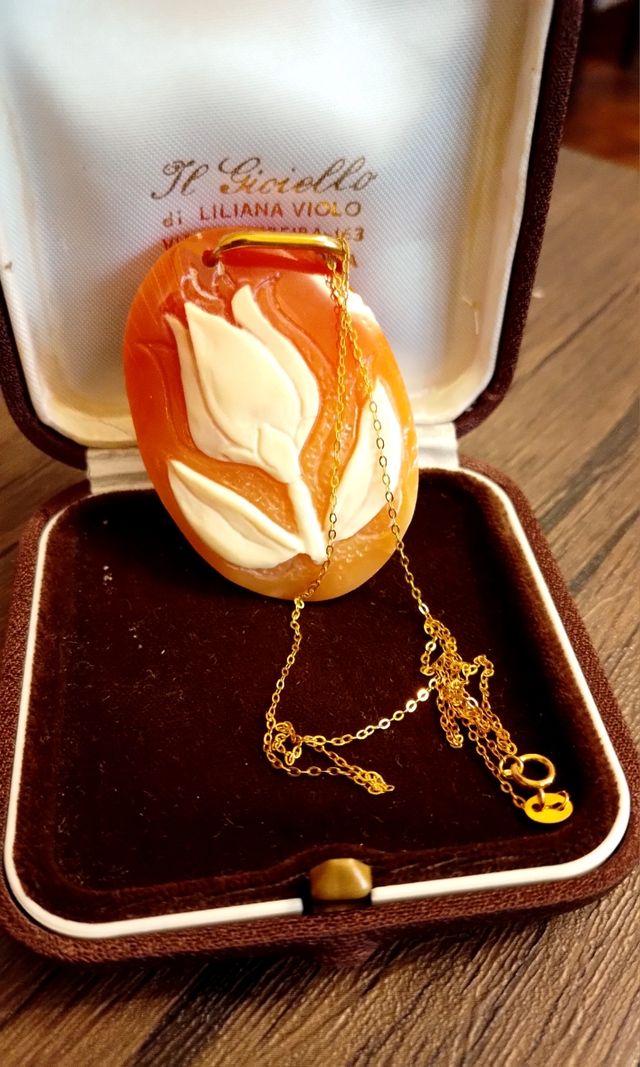 Cammeo in corniola e argento