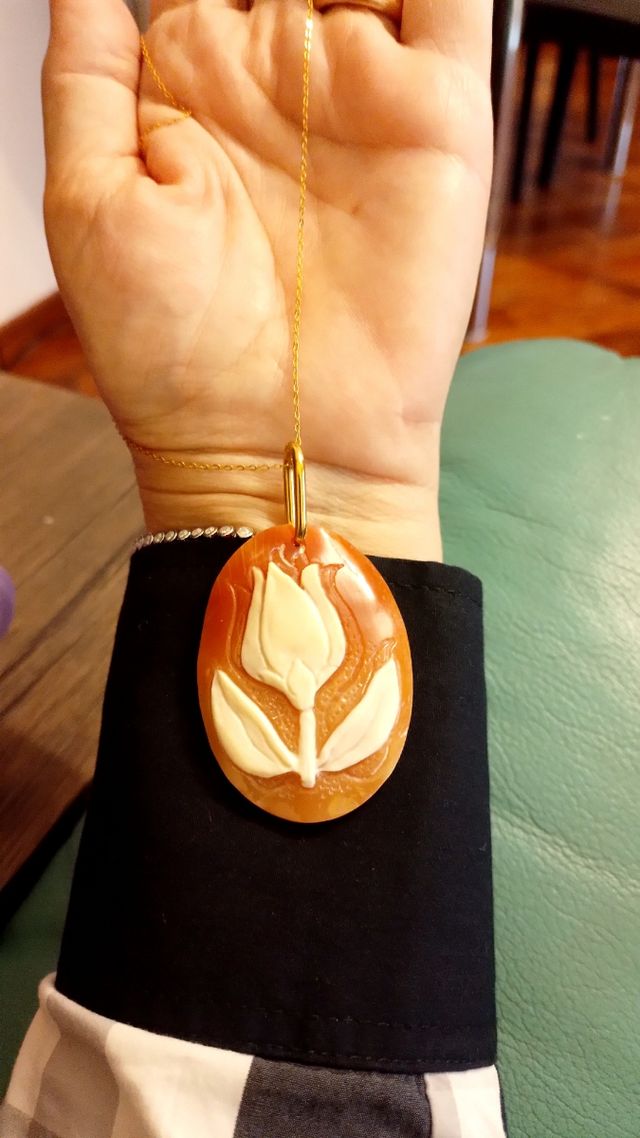 Cammeo in corniola e argento