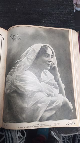 Volumen 2 antiguo de 1911 de Nuevo Mundo