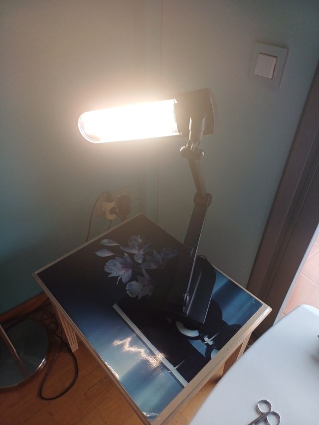 Lámpara de escritorio