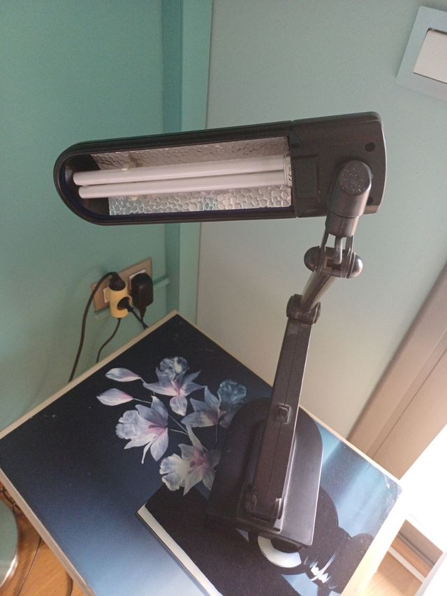 Lámpara de escritorio