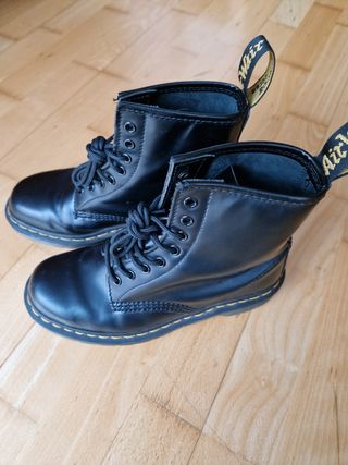 Botas Dr Martens originales de piel en negro