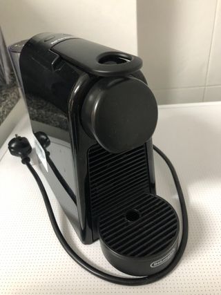 Maquina de café Nespresso Delonghi