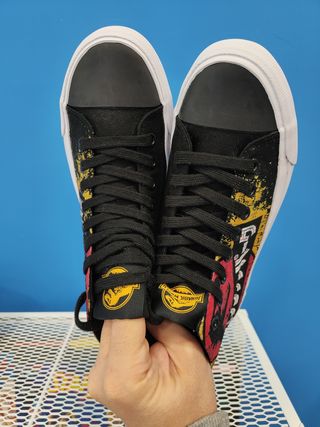 Zapatillas Jurassic Park + Camiseta