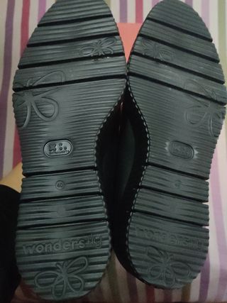 Zapatos Wonders negros sin estrenar!!!