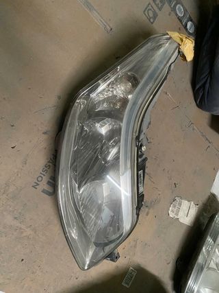 Faro Citroen C4 89037600