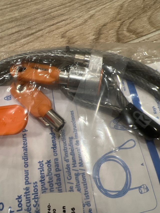 cable seguridad ordenador