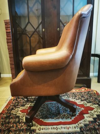 Sillón despacho giratorio. Antiguo