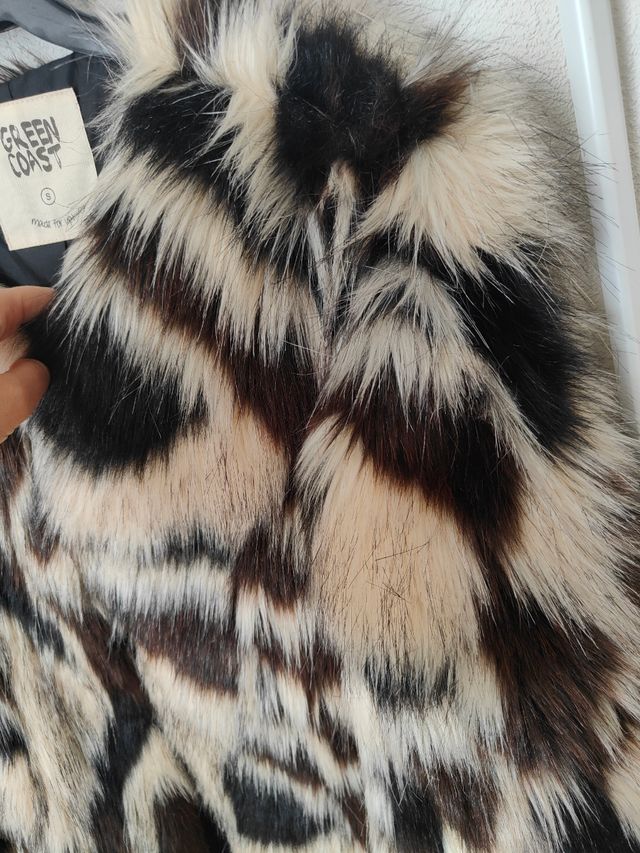 Abrigo pelo tres tonos