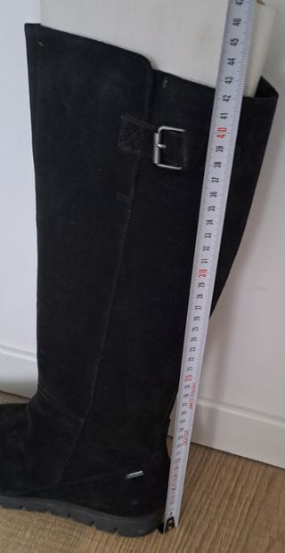 Hōgl. Botas altas negras