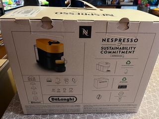 Cafetera Nespresso a estrenar