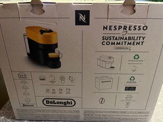 Cafetera Nespresso a estrenar