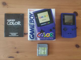 Game Boy Color + caja + juego. 