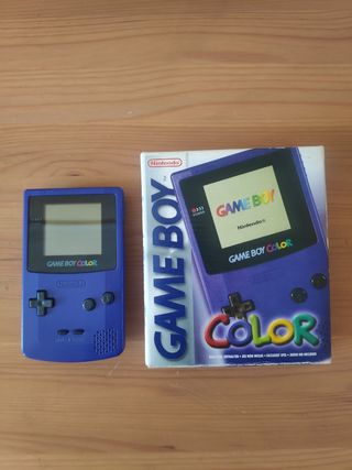Game Boy Color + caja + juego. 