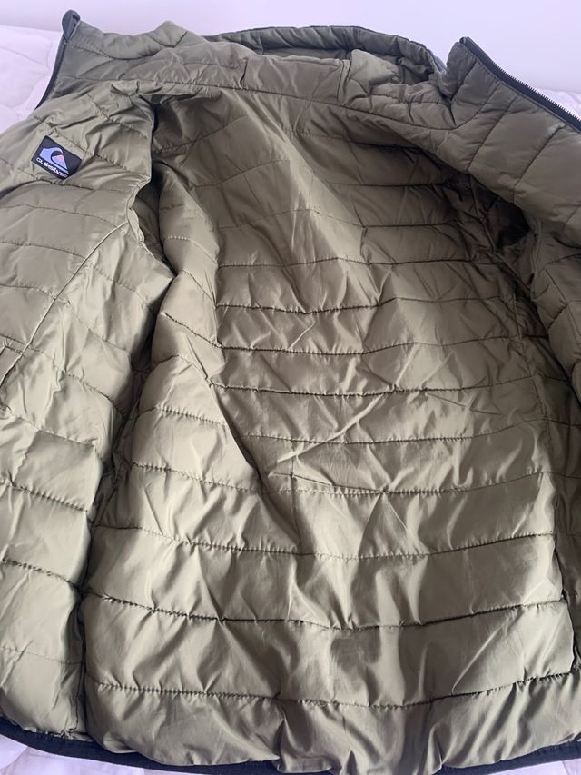 Cazadora reversible negra y verde Quiksilver