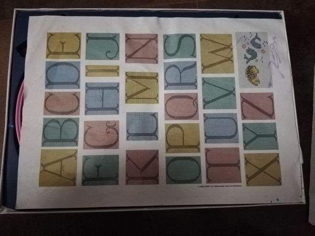 Juego años 90 puntadas de moda