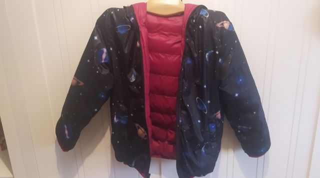 Abrigo de niño plumas reversible