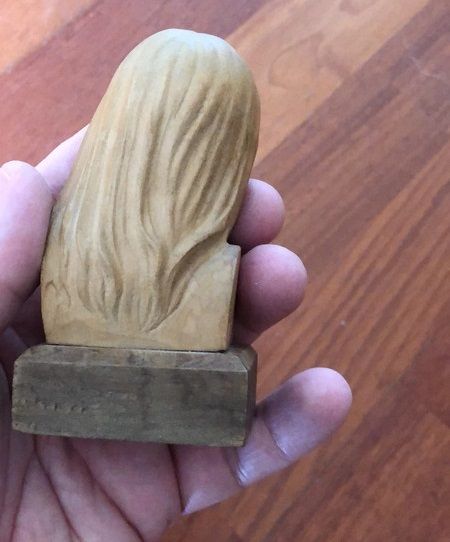 Statuetta Gesù in legno da comodino