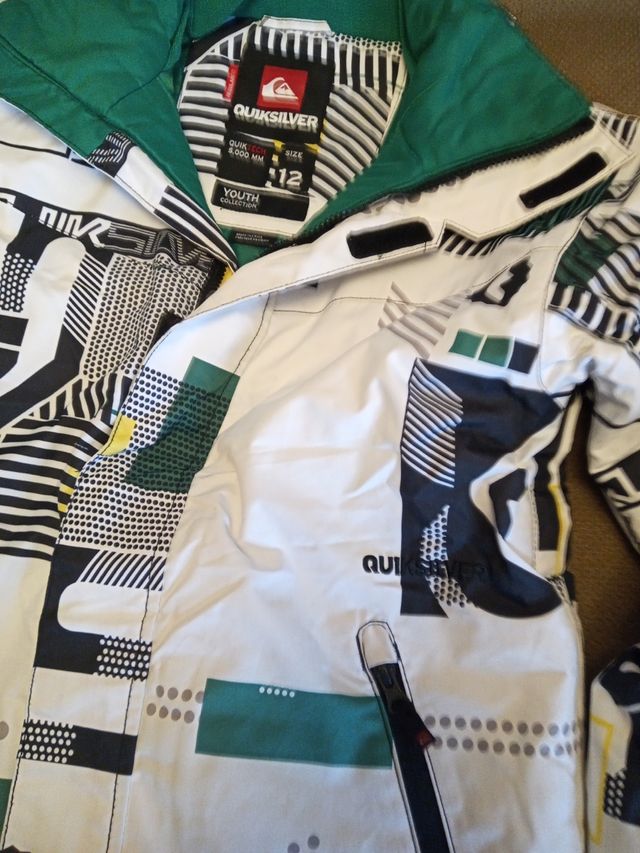 Cazadora Quiksilver. (No envío)