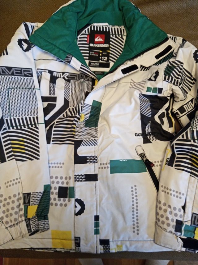 Cazadora Quiksilver. (No envío)