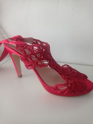 Zapato rojo tacón 41