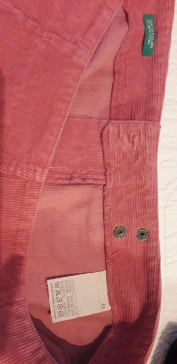 2 Minifaldas. Talla 40, 42. Varias Marcas