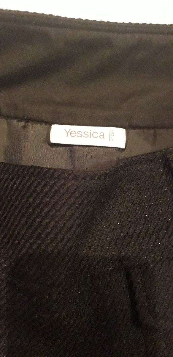 2 Minifaldas. Talla 40, 42. Varias Marcas