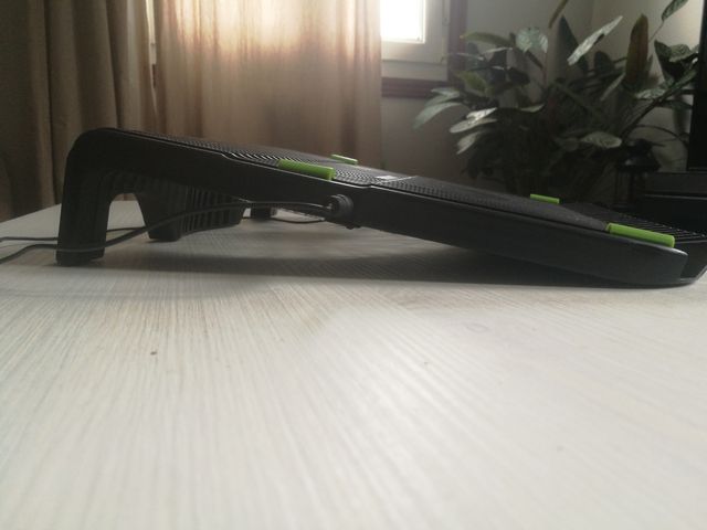 Cooler para portátil silencioso