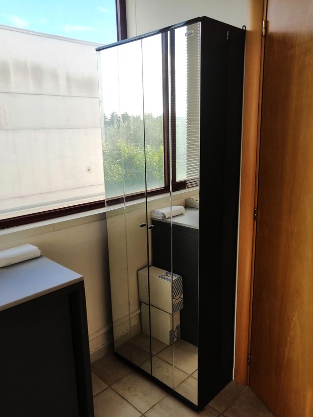 Armadio Nero con Ante in Vetro, Midcentury, Modern