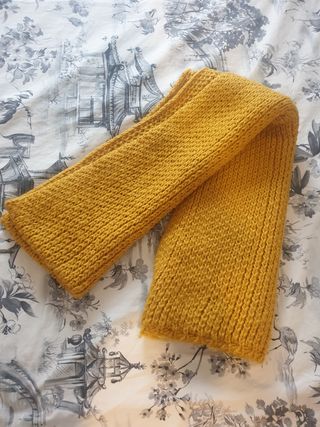 Bufanda mostaza zara