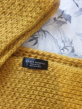 Bufanda mostaza zara