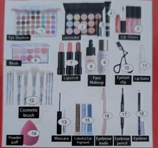 MALETÍN DE MAQUILLAJE. CON ETIQUETA