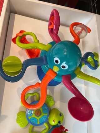 Lote juguetes y libros para el baño