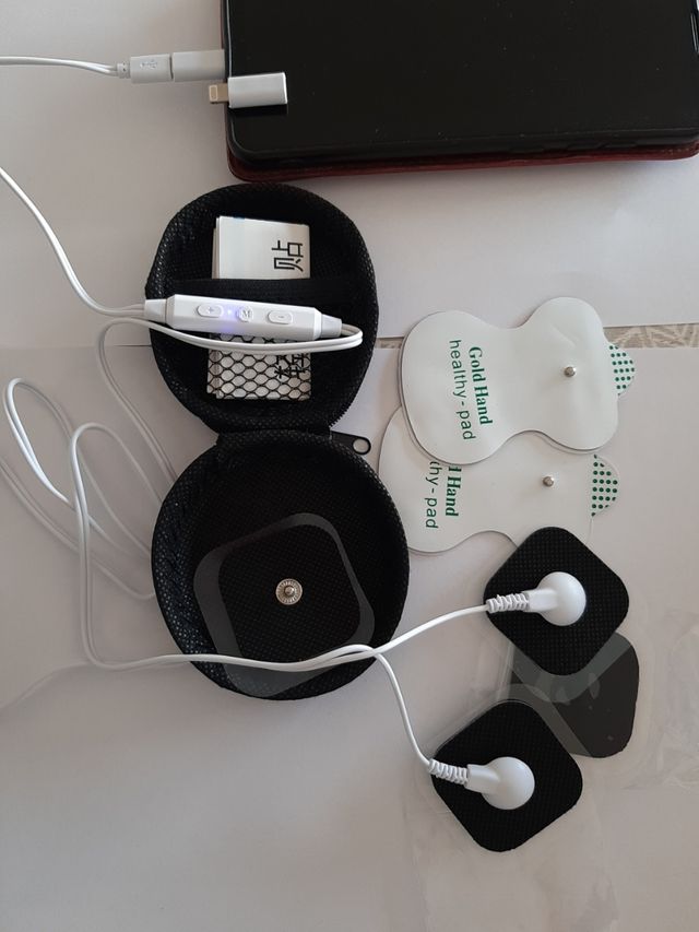 ELECTROESTIMULADOR DE BOLSILLO PARA MASAJE