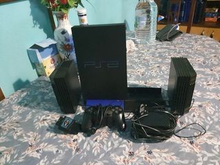 Ps2 con mando y altavoces