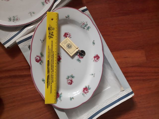 Vassoi in fine porcellana nr 2