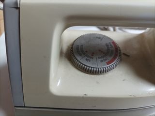 Plancha Philips vintage modelo HD 1449/A