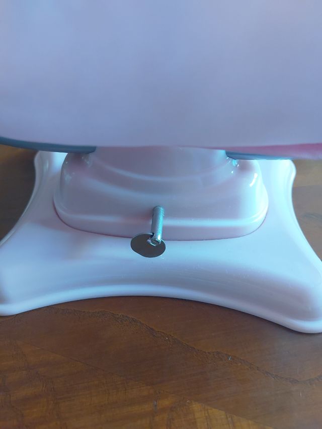 Cuna movible con música