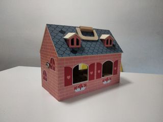 Casa muñecas de madera
