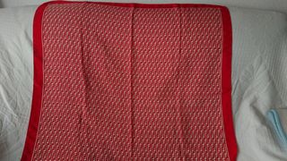 Elegante pañuelo de seda y antiguo