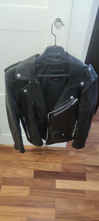 Cazadora biker cuero zara