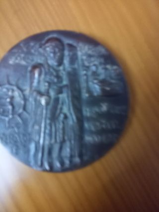 Medallón conmemorativo
