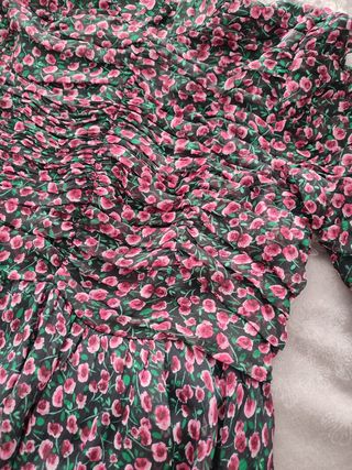 Vestido sin estrenar Sfera.